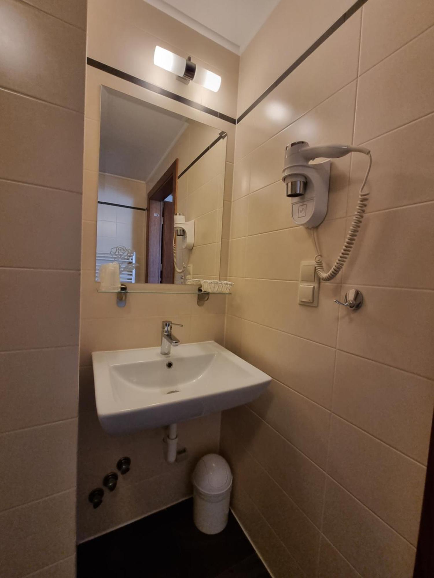 Palac Lucja Bb Zakrzów Kültér fotó
